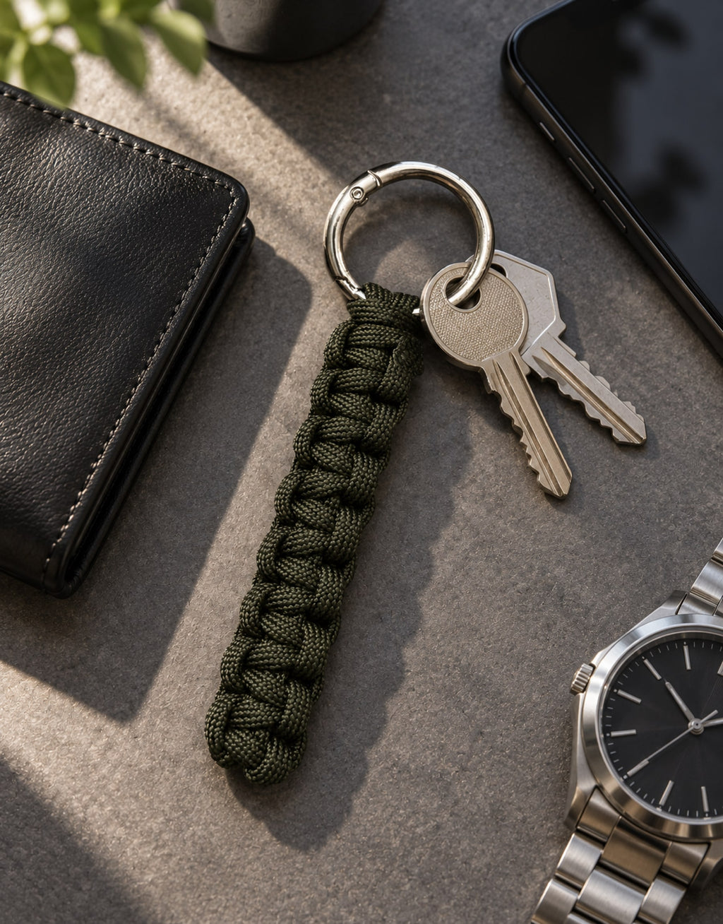 Naag dark green paracord keychain with everyday carry gear